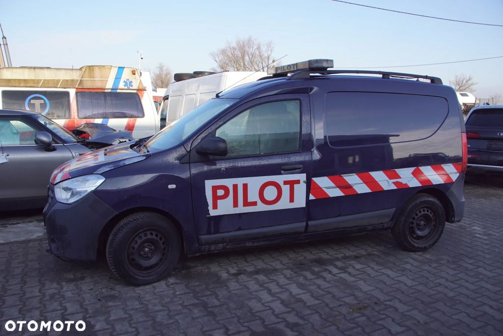 Auto na części - Dacia Dokker 1.5 DCI 75 KM K9K612 JR5341 OVD42 2016R Silnik Skrzynia Drzwi Maska Błotnik Zderzak Lampa Lusterko Klamka Deska Kokpit Sterownik Moduł Czujnik Licznik Panel Kierownica - 2