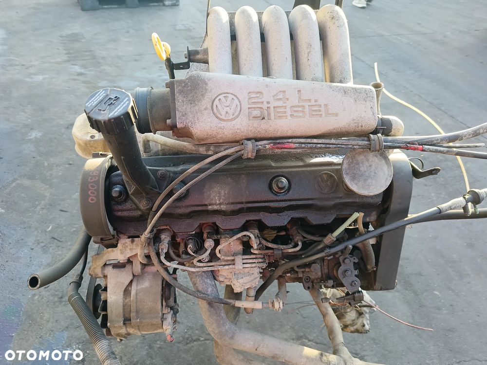 Silnik vw t4 2.4 kompletny filmik - 1