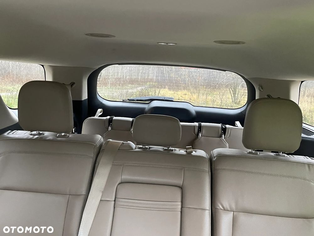 Ford Explorer - 10