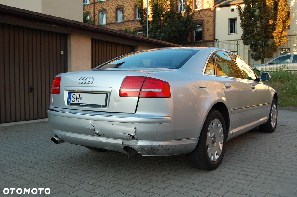 Audi A8 - 6