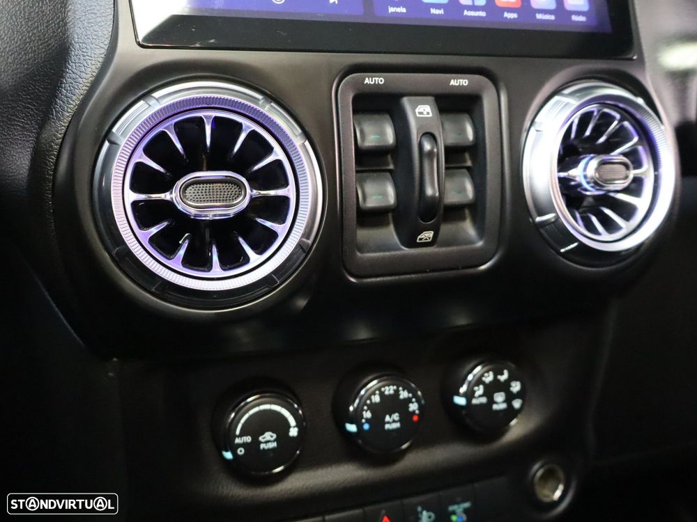 Jeep Wrangler Unlimited 2.8 CRD MTX Sahara Adventure Edition - 21