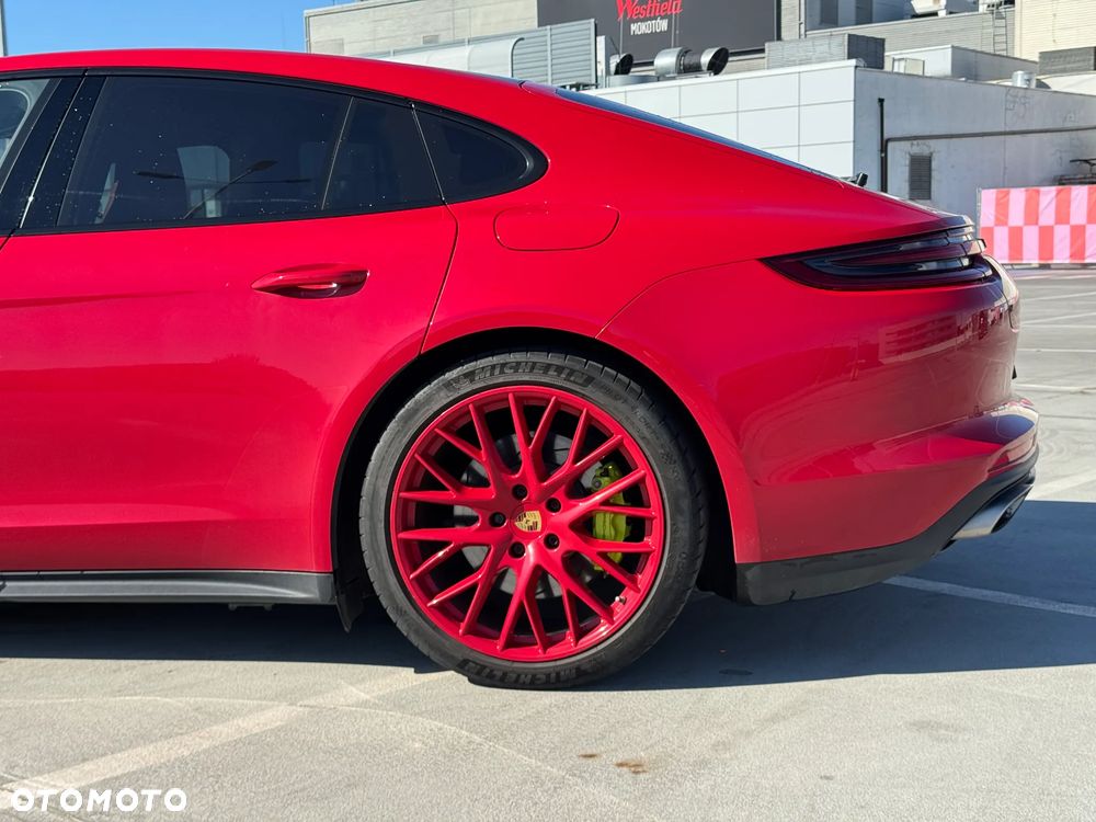 Porsche Panamera 4 E-Hybrid - 6