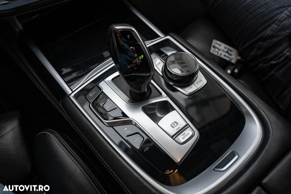 BMW Seria 7 740Ld xDrive - 16