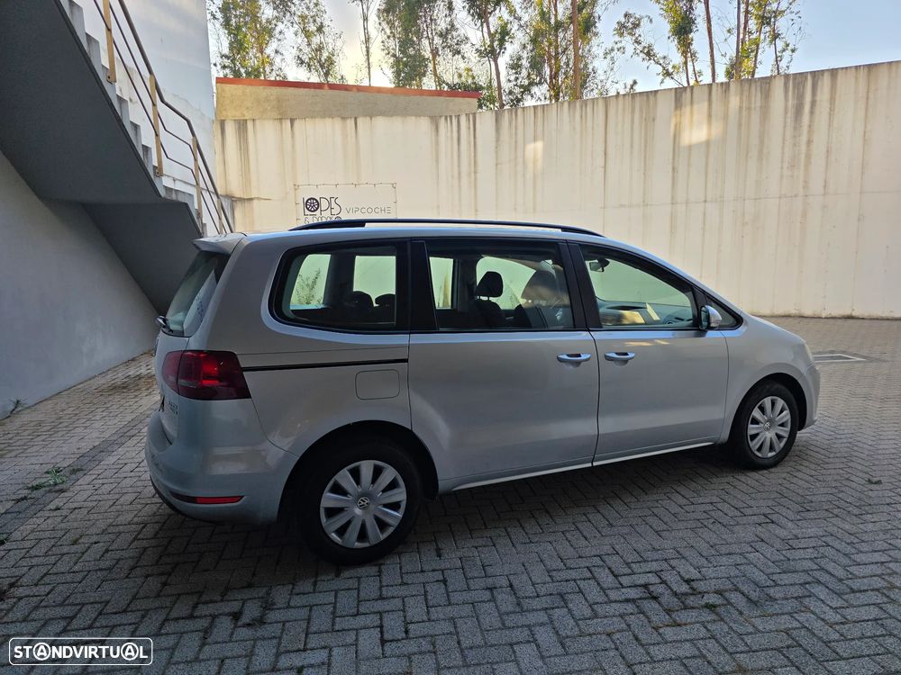 VW Sharan 2.0 TDI Confortline - 10