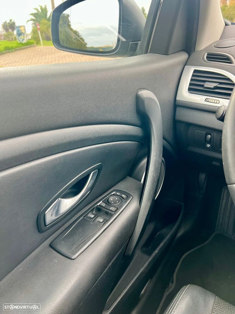 Renault Mégane Coupe 1.5 dCi Dynamique - 13