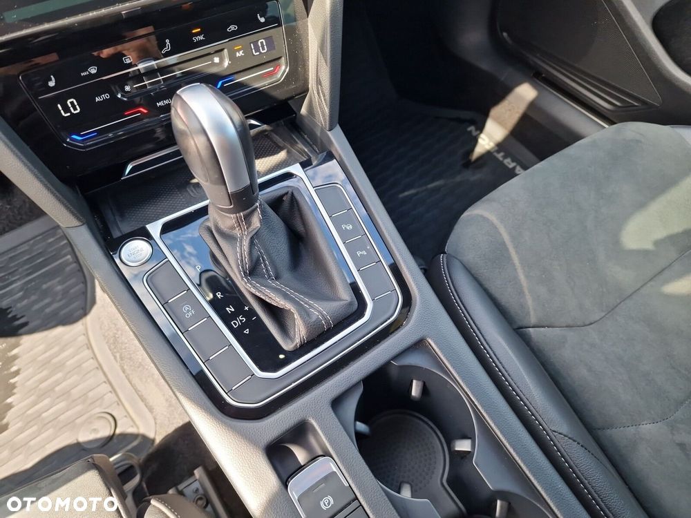 Volkswagen Arteon 2.0 TSI R-Line DSG - 19