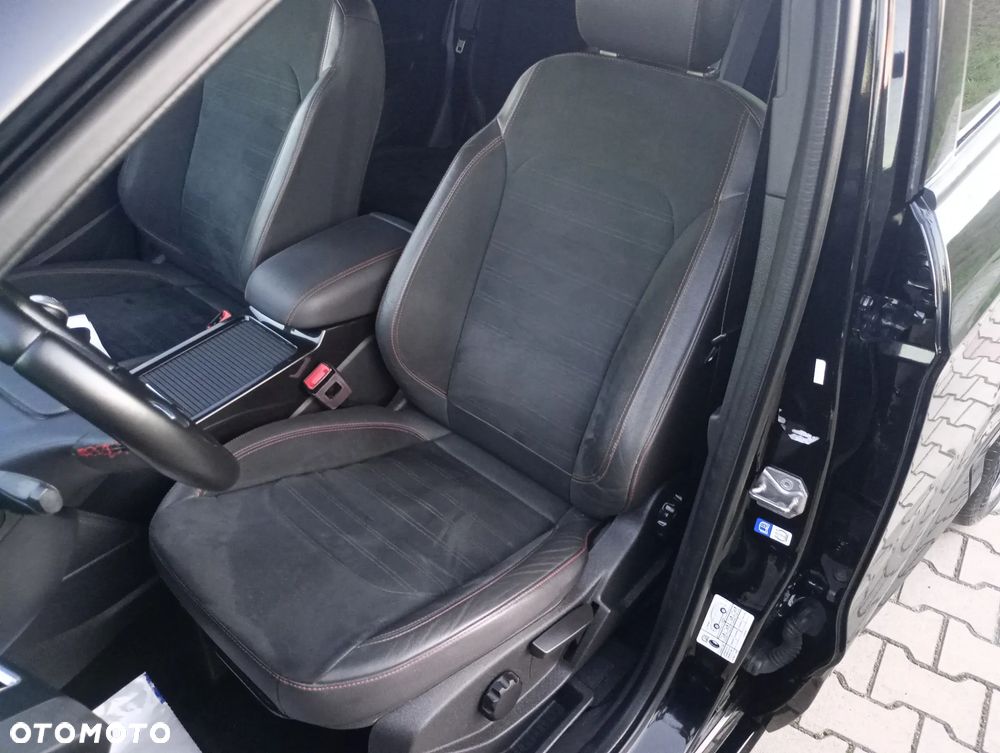 Ford Kuga 1.5 EcoBoost 2x4 ST-Line - 13