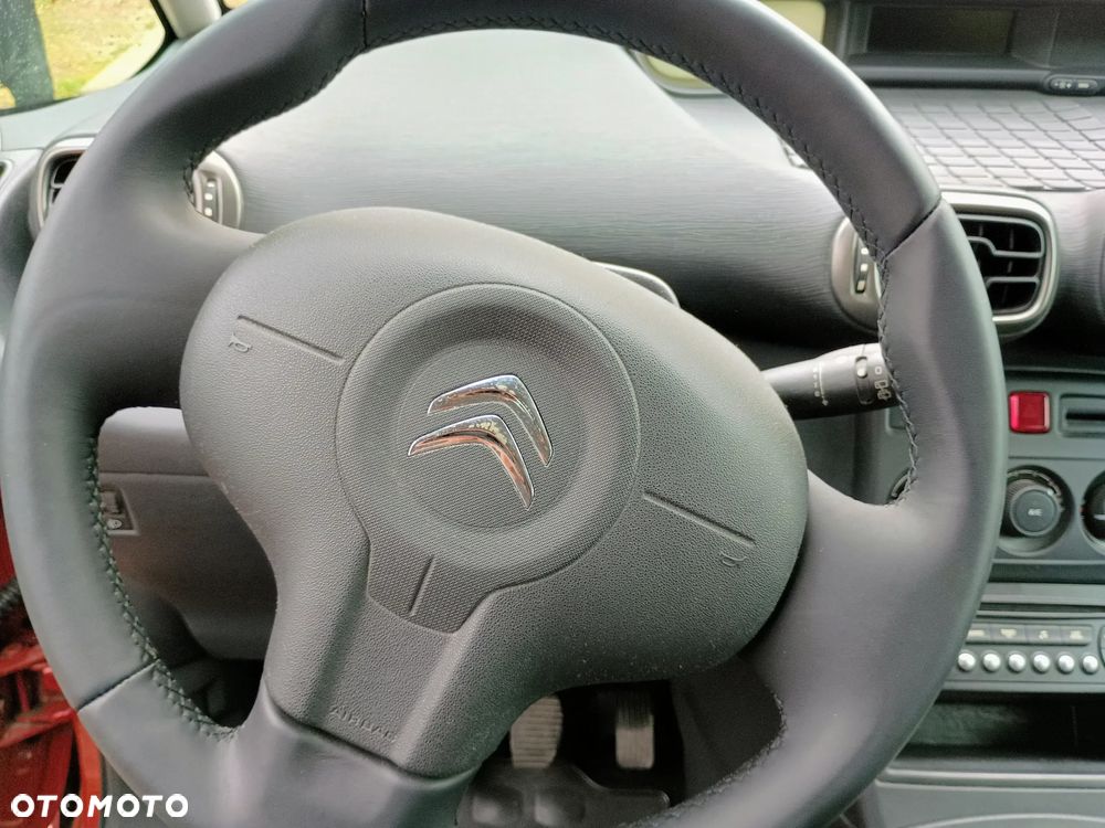 Citroën C3 Picasso 1.4i Attraction - 24