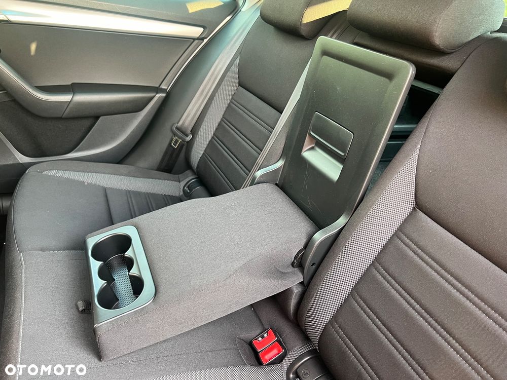 Skoda Octavia 2.0 TDI 4x4 Style DSG - 21