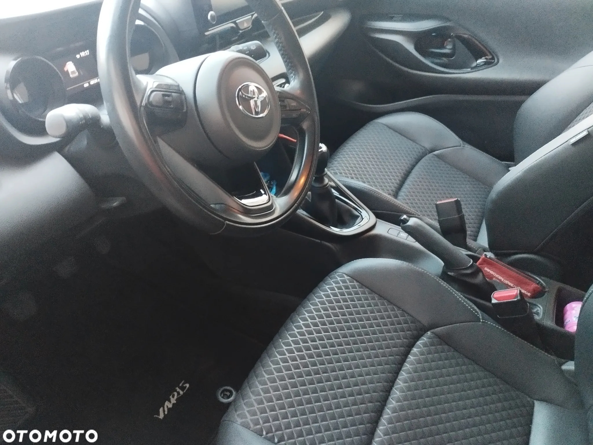 Toyota Yaris 1.5 Executive - 2