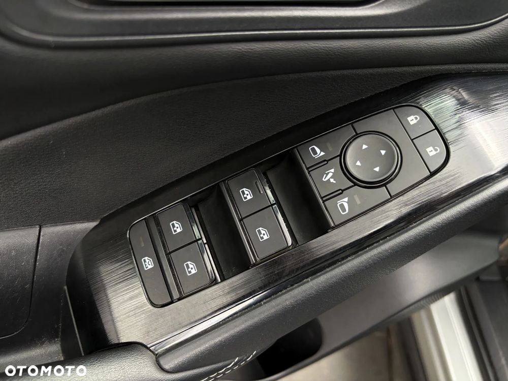 Nissan Qashqai 1.3 DIG-T N-Connecta - 33