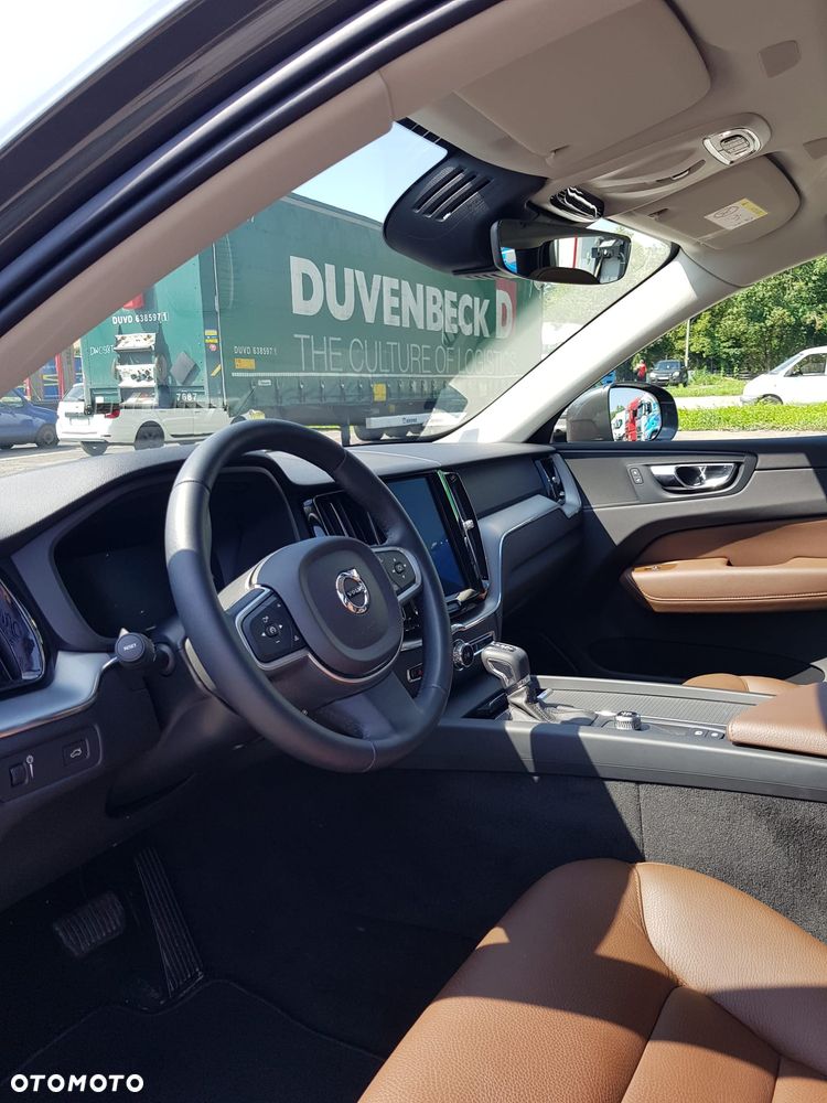 Volvo XC 60 D5 AWD Momentum - 10