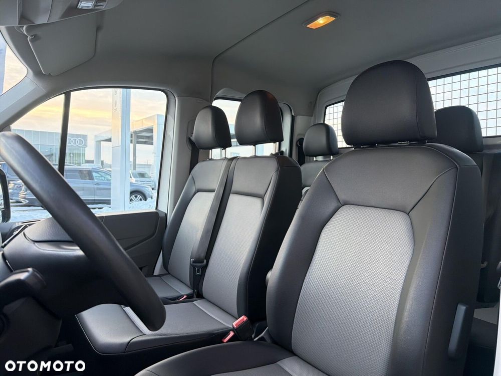 Volkswagen Crafter - 11