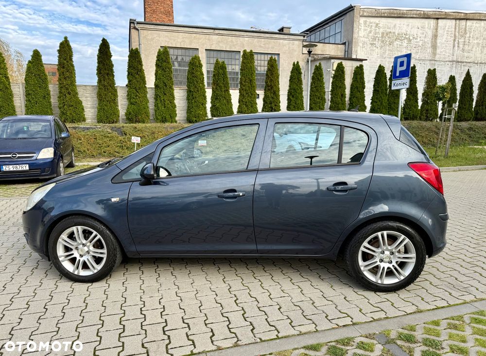 Opel Corsa 2010 photo 3