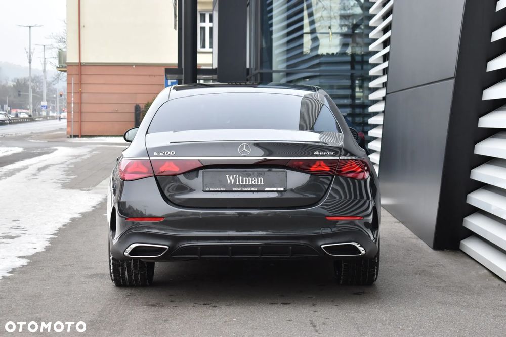 Mercedes-Benz Klasa E 200 4-Matic AMG - 7