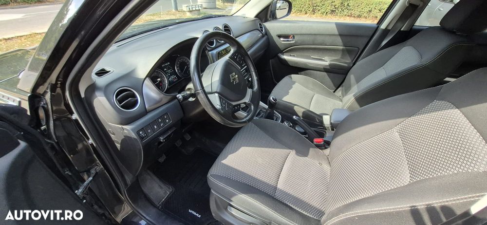 Suzuki Vitara - 5
