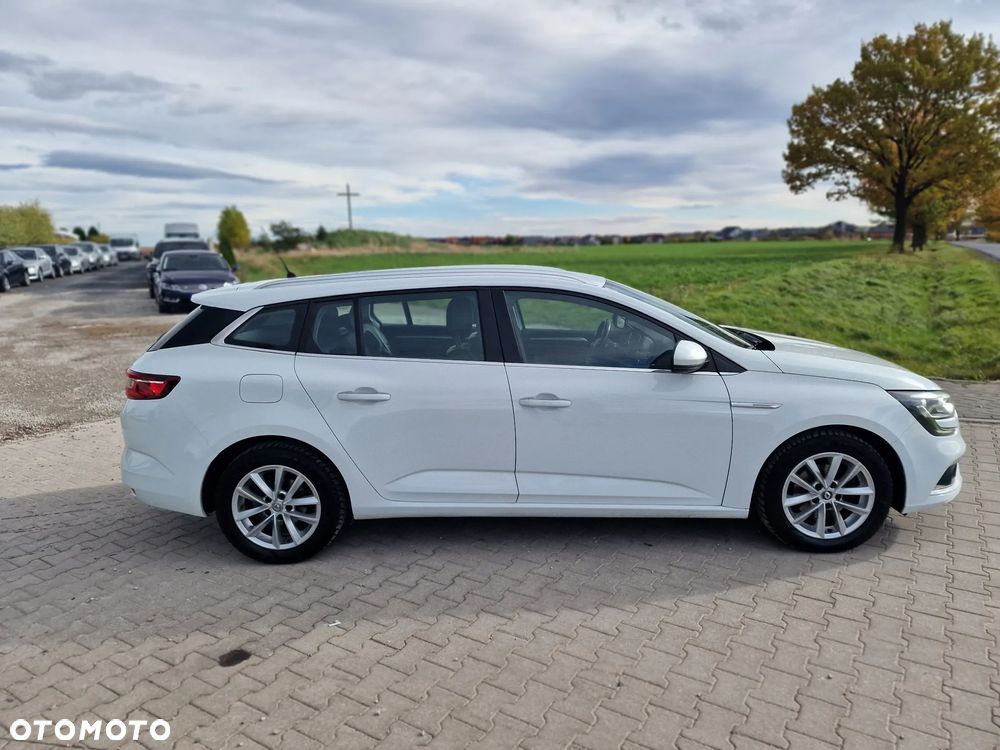 Renault Megane 1.5 dCi Bose EDC - 8