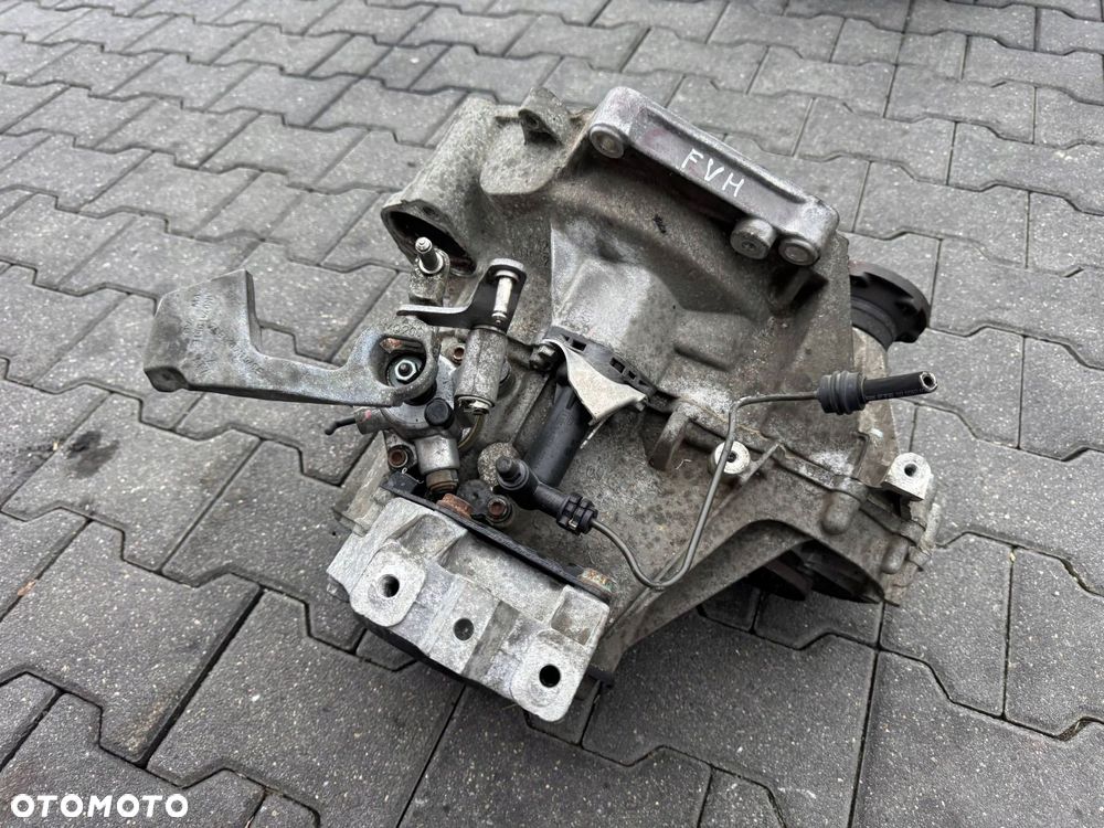 SKRZYNIA BIEGÓW 1.6 8V FVH VW JETTA 2008 - 1