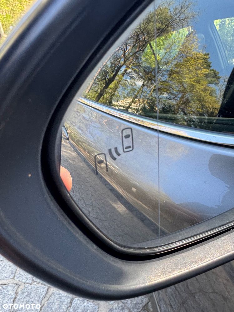 Toyota Camry 2.5 Hybrid Executive CVT - 14