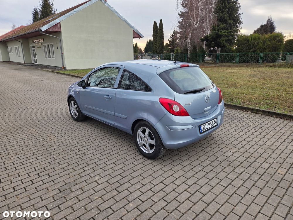 Opel Corsa 1.4 16V Innovation - 6