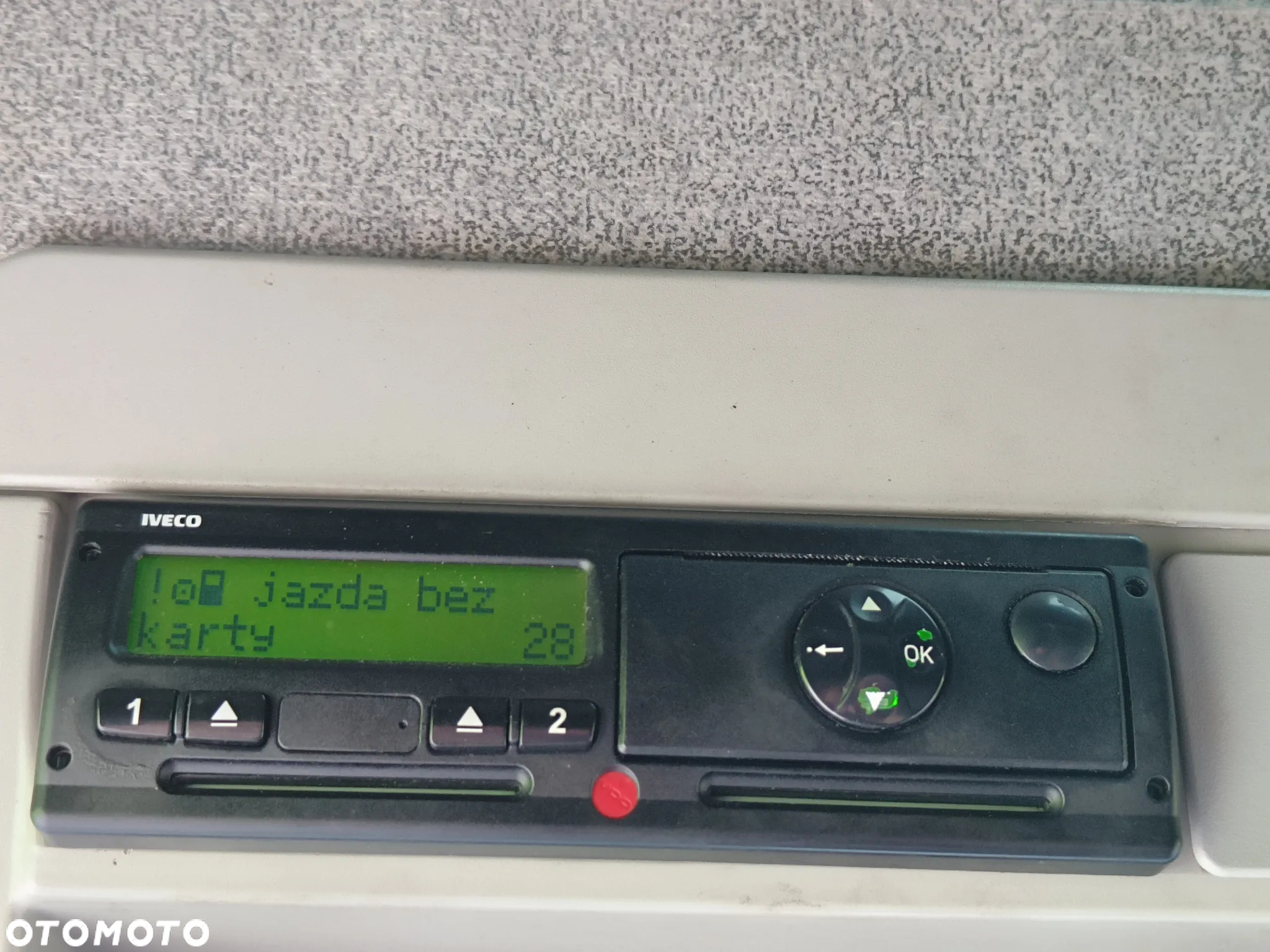 Iveco EUROCARGO 120E28 - 25
