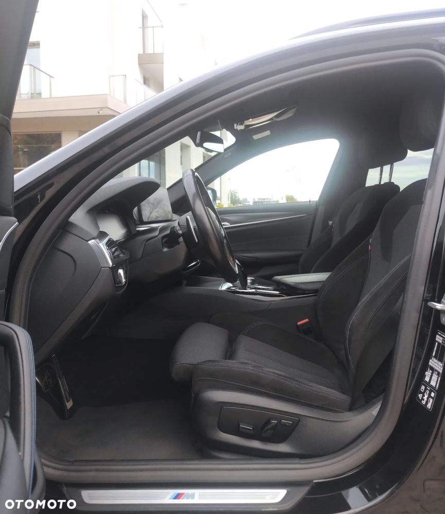 BMW Seria 5 520d xDrive M Sport sport - 25