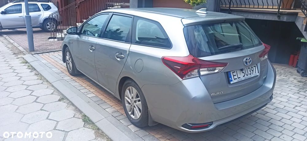 Toyota Auris Hybrid 135 Active - 3