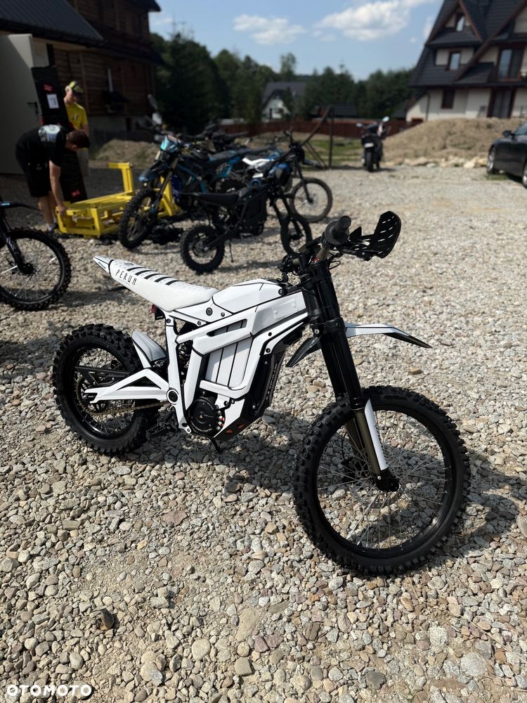 Talaria Sting R - 23