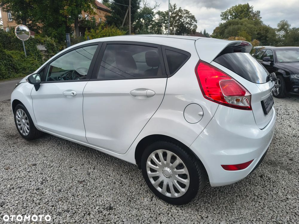 Ford Fiesta 1.25 Celebration - 8