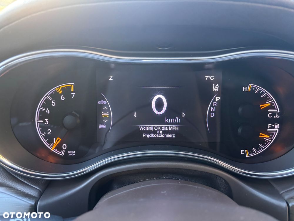 Jeep Grand Cherokee 5.7 V8 HEMI 4WD Automatik Overland - 39