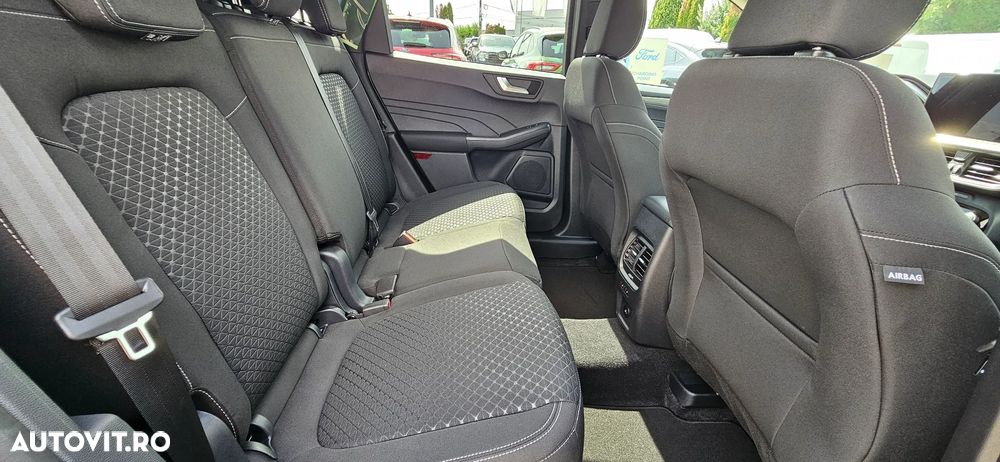 Ford Kuga 1.5 EcoBoost A8 FWD Titanium - 8