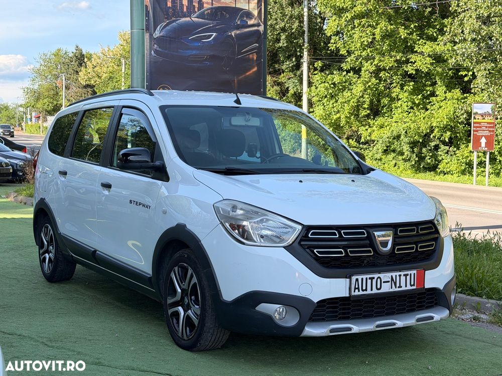 Dacia Lodgy Blue dCi 115 (7-Sitzer) Stepway Selection Blue - 1