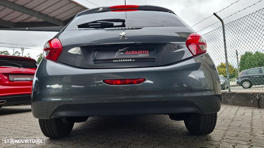 Peugeot 208 1.4 VTi Allure - 17