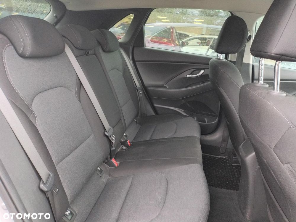 Hyundai i30 1.5 DPI Smart - 18