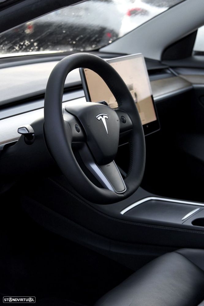 Tesla Model 3 Long Range Tração Traseira - 35