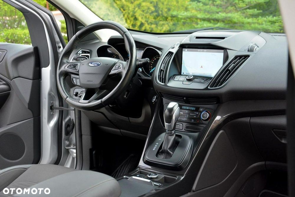 Ford Kuga 2.0 TDCi 4x4 Titanium - 22