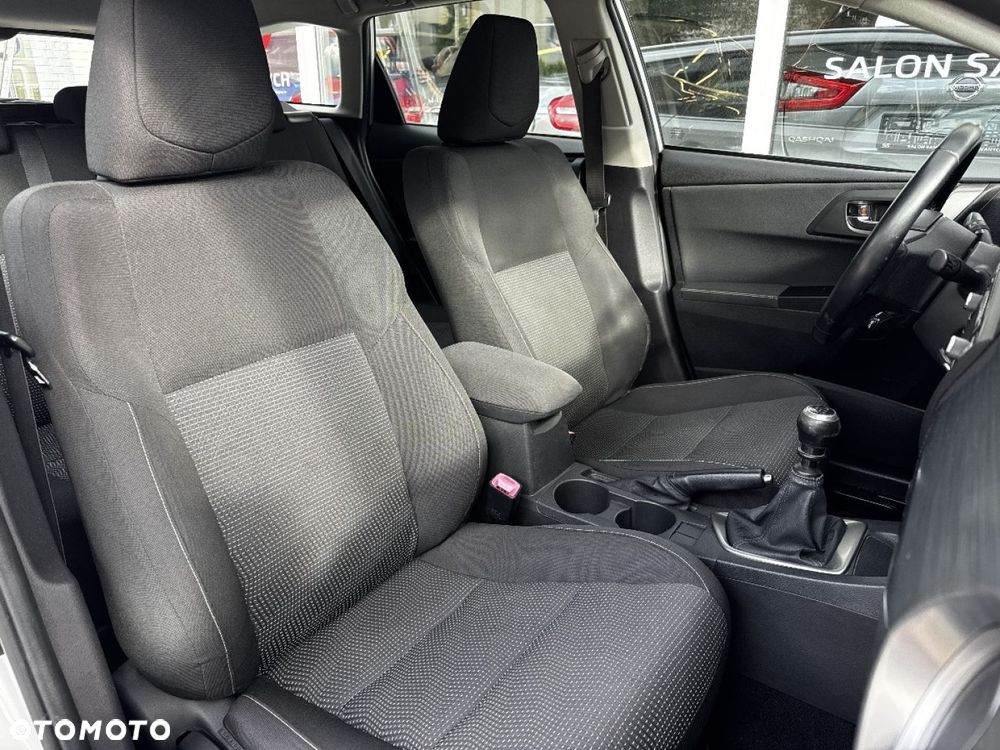 Toyota Auris 1.6 Life+ - 22