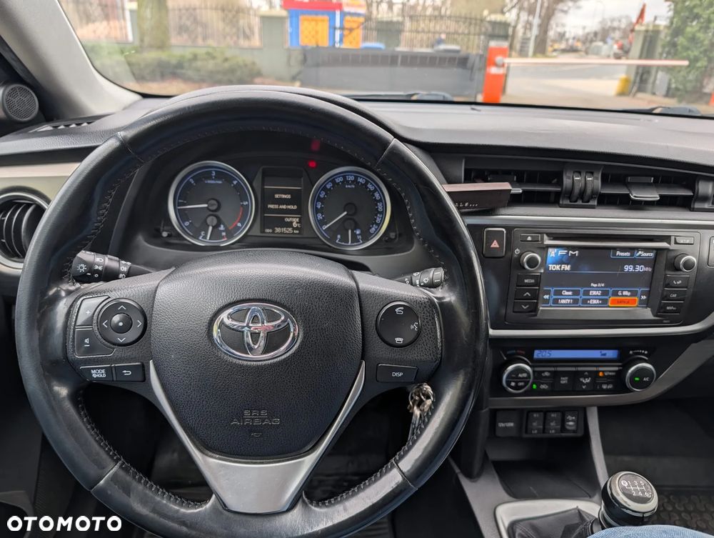 Toyota Auris 1.4 D-4D Premium Comfort - 5