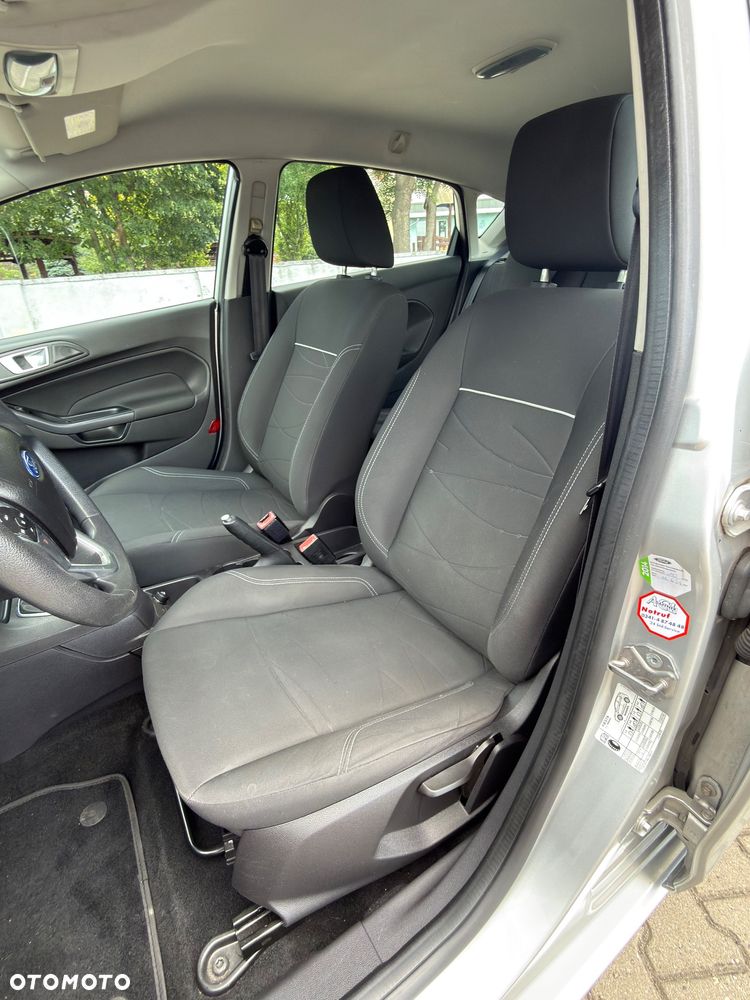 Ford Fiesta 1.25 Champions Edition - 28
