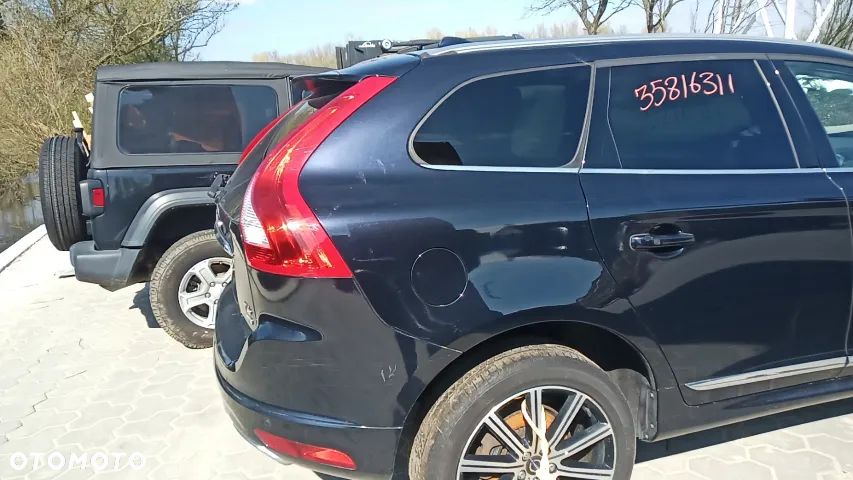 Volvo XC 60 T6 AWD Inscription - 12