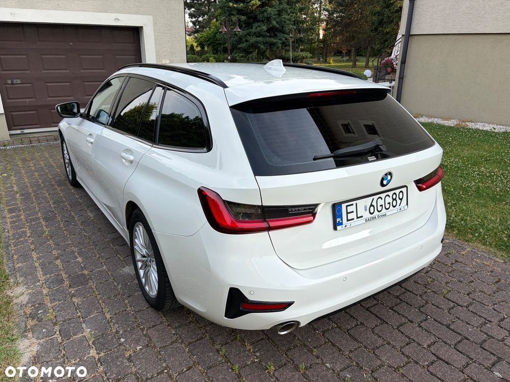 BMW Seria 3 318i Sport Line - 14