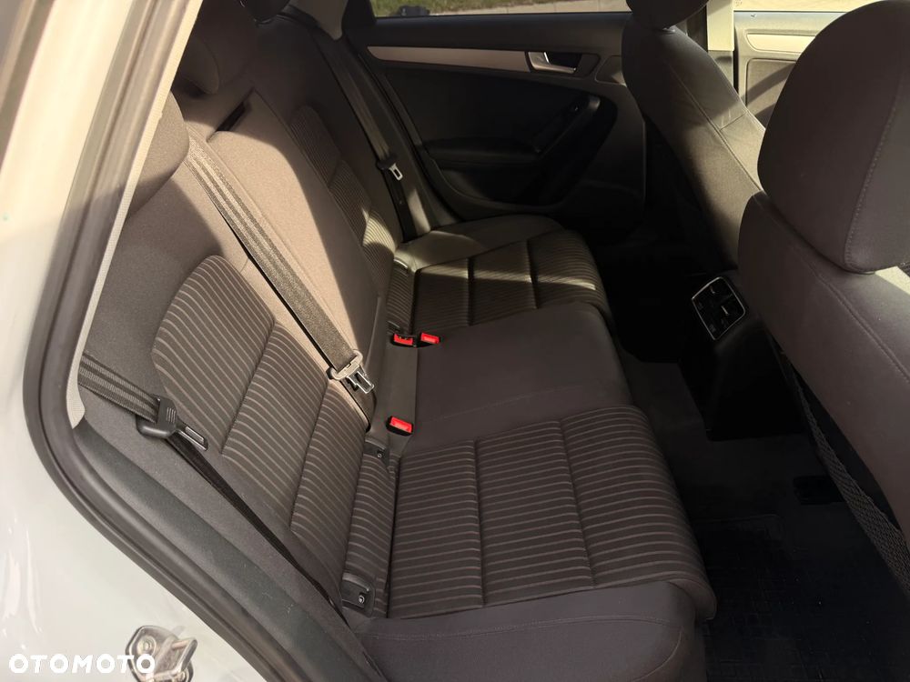 Audi A4 Avant 2.0 TDI - 11