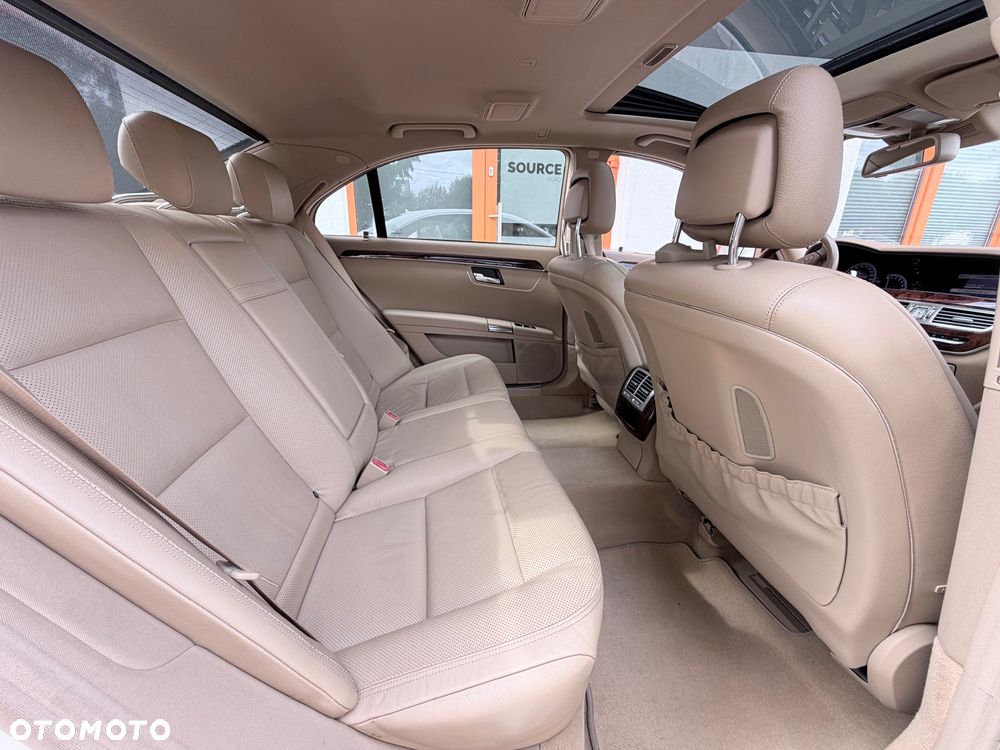 Mercedes-Benz Klasa S 500 4Matic 7G-TRONIC - 21