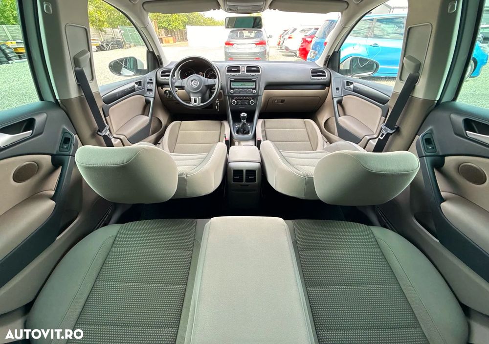 Volkswagen Golf 1.6 TDI DPF BlueMotion Technology move - 25