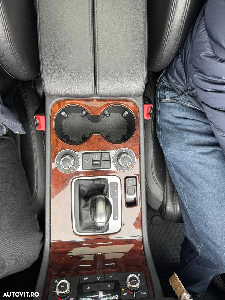 Volkswagen Touareg 3.0 V6 TDI BMT Terrain Tech - 17