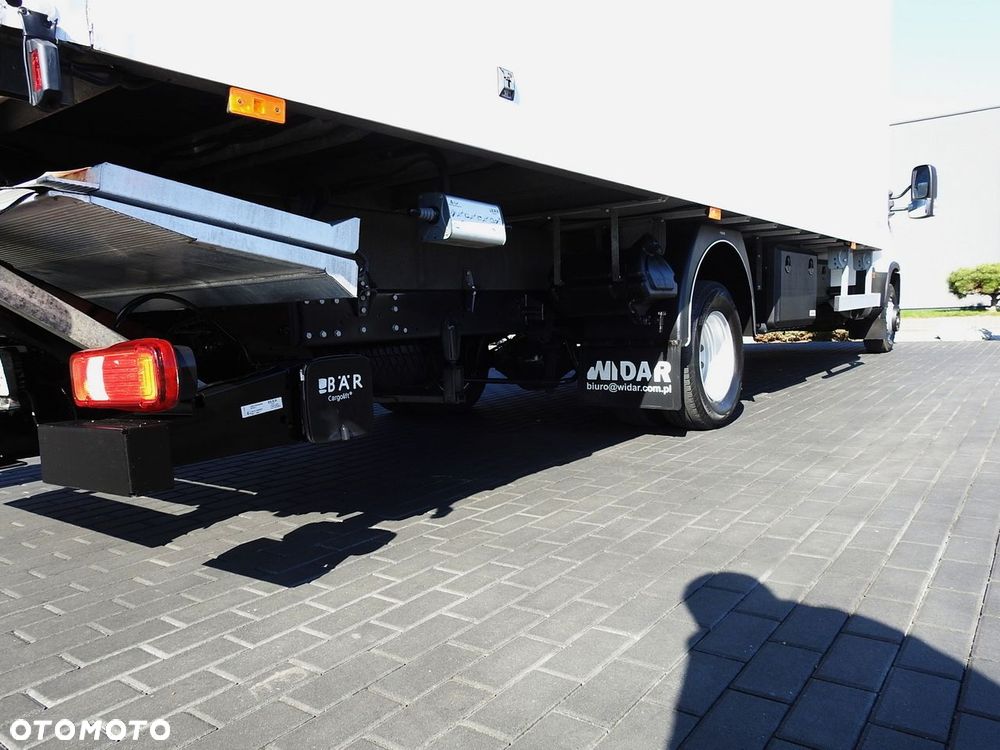 Iveco DAILY 70C18 KONTENER WINDA 14 PALET WEBASTO TEMPOMAT NAWIGACJA LEDY BLIŹNIACZE KOŁA KLIMATYZACJA  180KM - 19