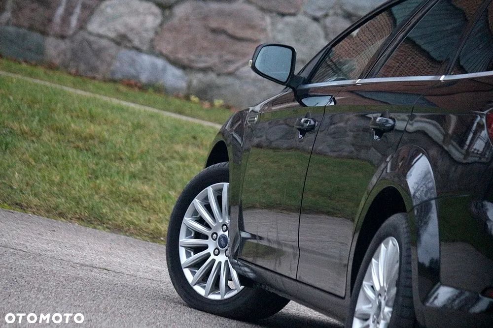 Ford Mondeo 2.0 TDCi Champions Edition - 13
