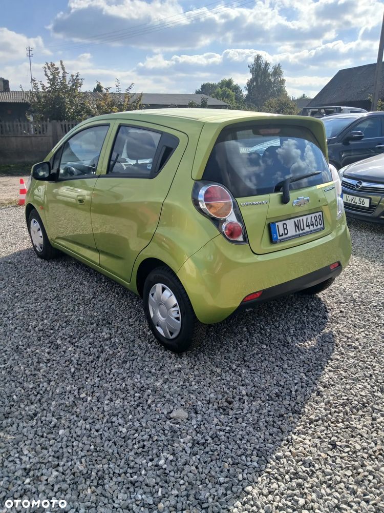 Chevrolet Spark - 11