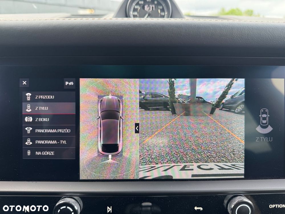 Porsche Macan - 22