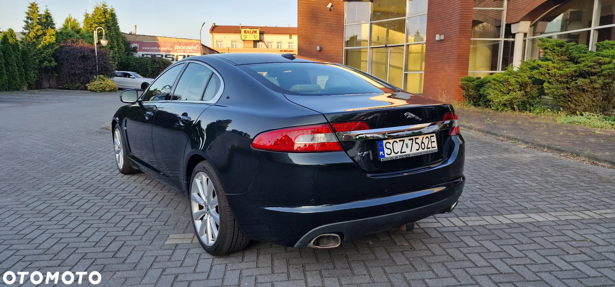 Jaguar XF 3.0 V6 Diesel Luxury - 12